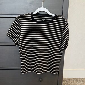 Abercrombie & Fitch Black and Cream Striped Tee